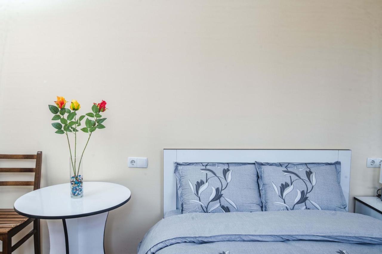 Telav Holl Hotel Telavi Ngoại thất bức ảnh
